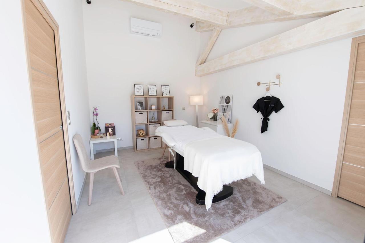サロン＝ド＝プロヴァンス Maison Reglisse Du Mas Lou Capyヴィラ エクステリア 写真